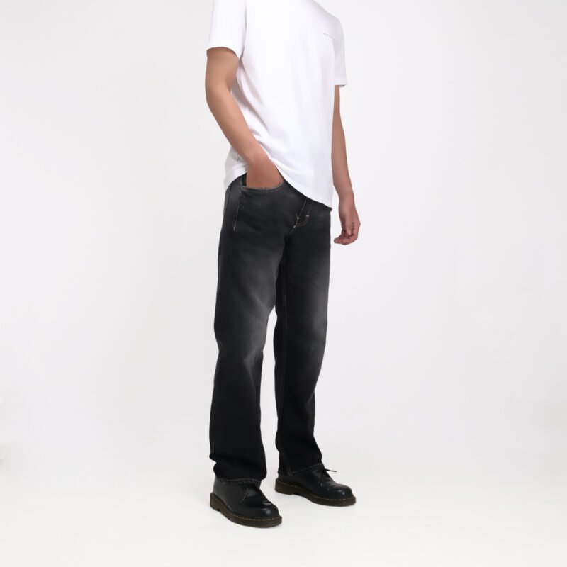 Rockmaker Celana Denim Regular Loose Fit Spike Black